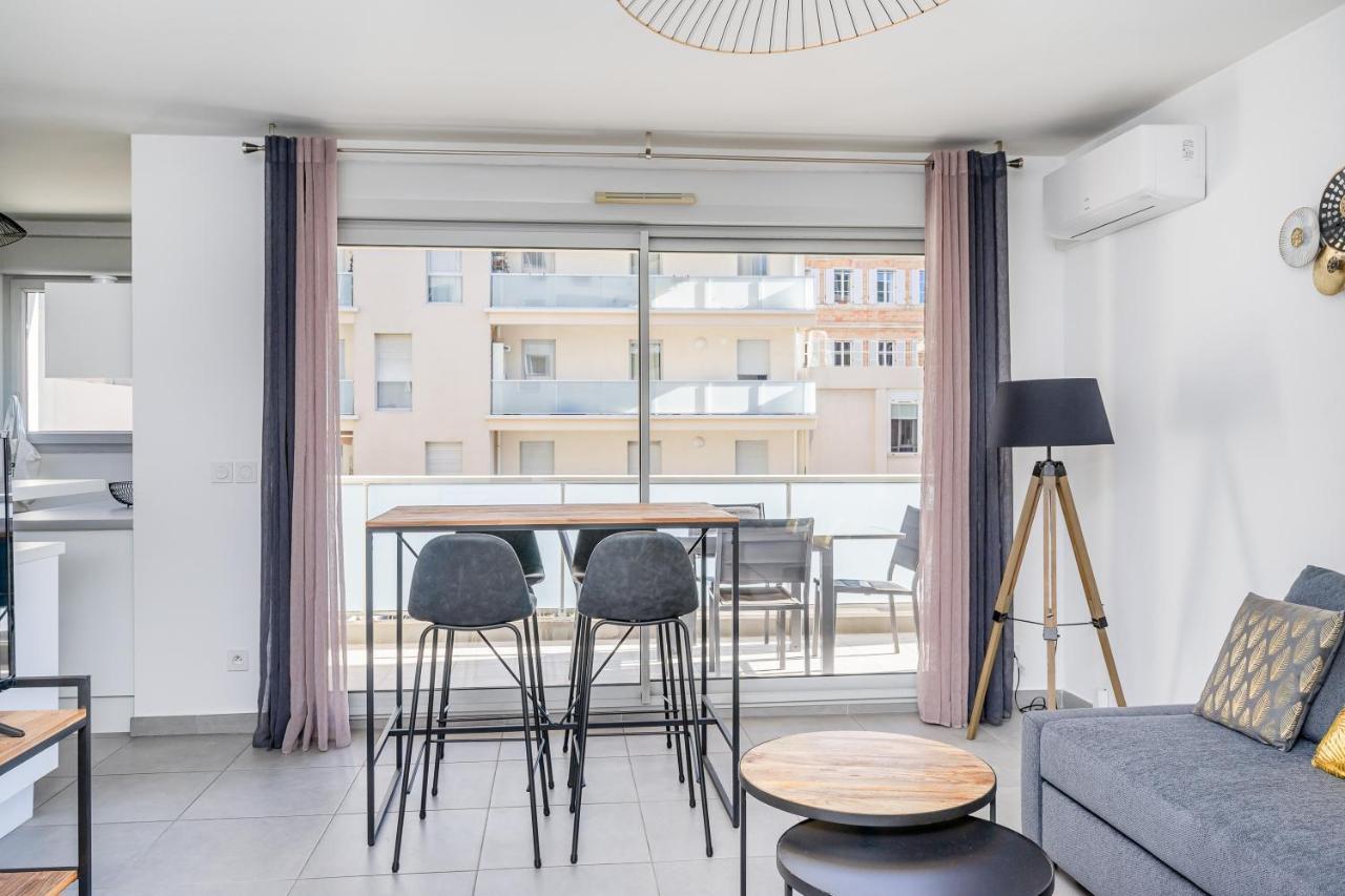 Panier, Major, De 47 M2, Parking Et Terrasse Apartment