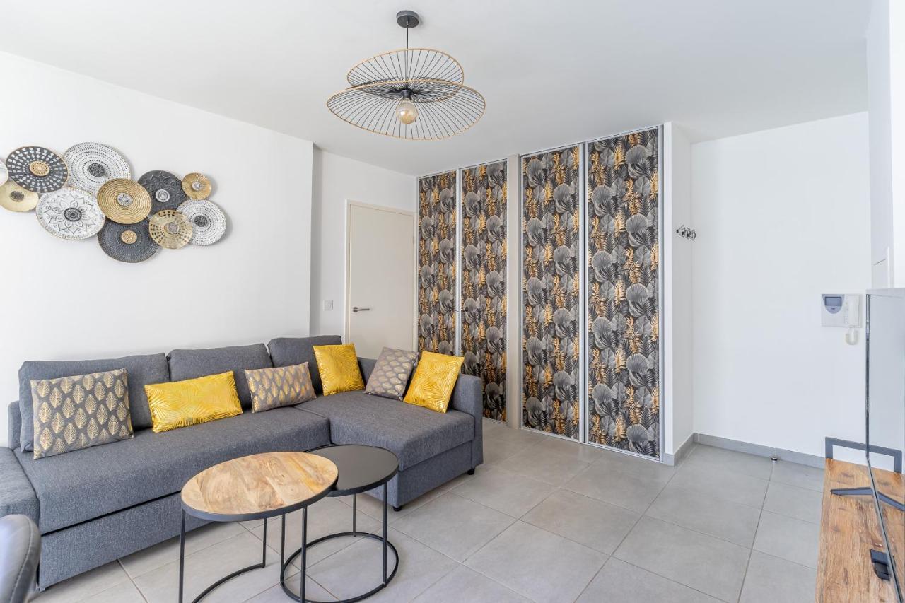 Apartment Panier, Major, De 47 M2, Parking Et Terrasse *